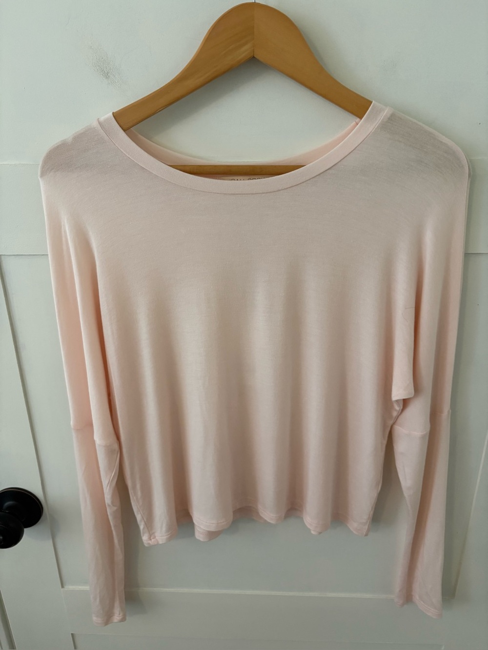 Joah Brown Long Sleeve Dolman Blush Tee. Size M/L.